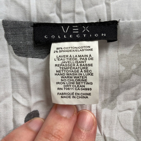 VEX Collection - Top (38); Skirt (36) - Two piece, black white and grey outfit - Picture 4 of 16